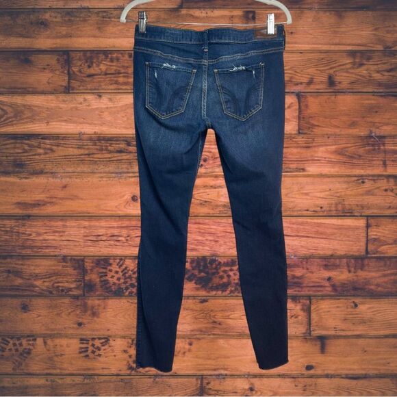 5 for $25🔥Hollister Distressed Raw Hem Skinny Jeans Size 7R (28W/30L) - Picture 2 of 7